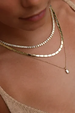Flash Sale BEZELED EMERALD CUT DIAMOND PENDANT Pendants