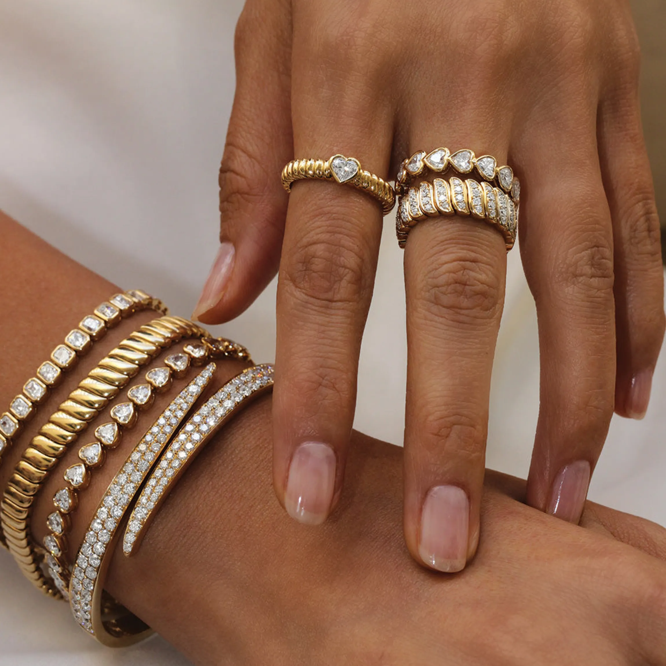 Store DIAMOND COIL BRACELET Bangles